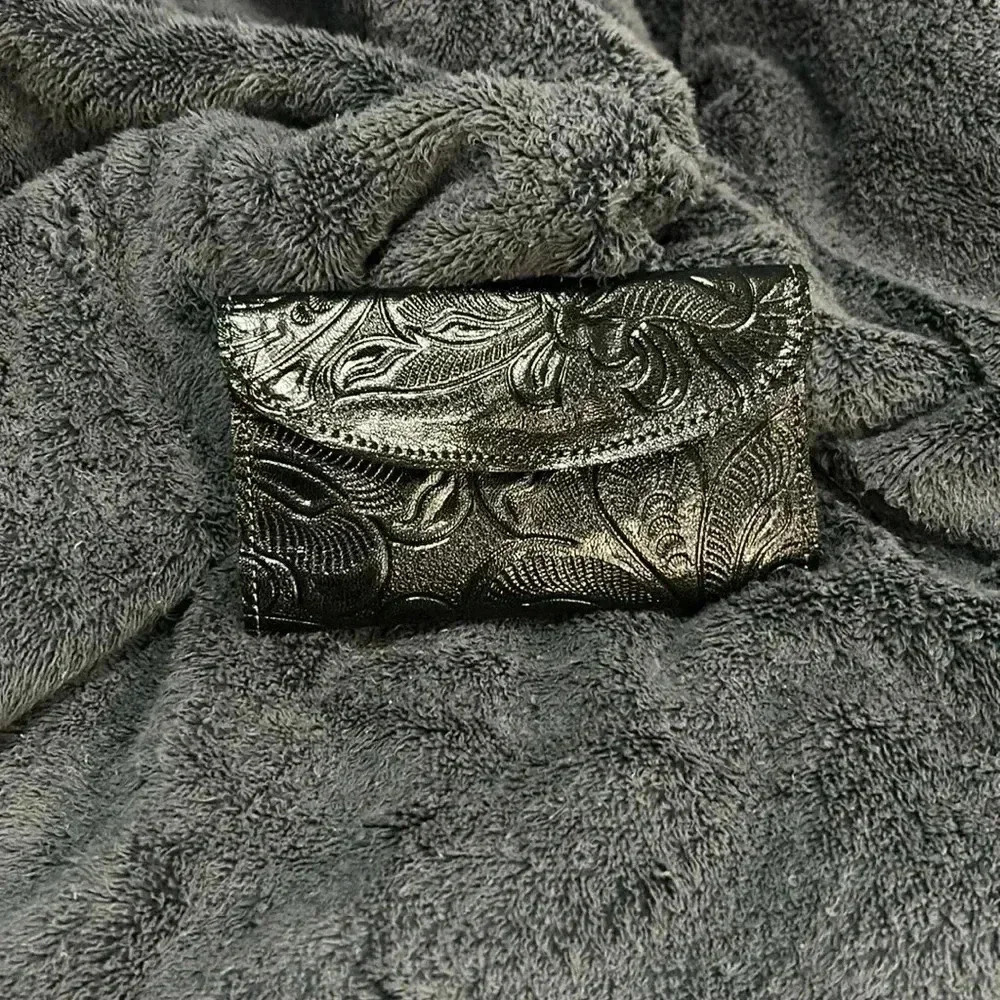 COPY - Brand new leather wallet, black, zipper and mirror.